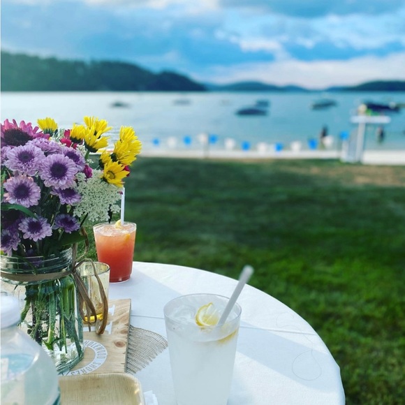 Meet your Posher, Laura - Picture 4 of 5